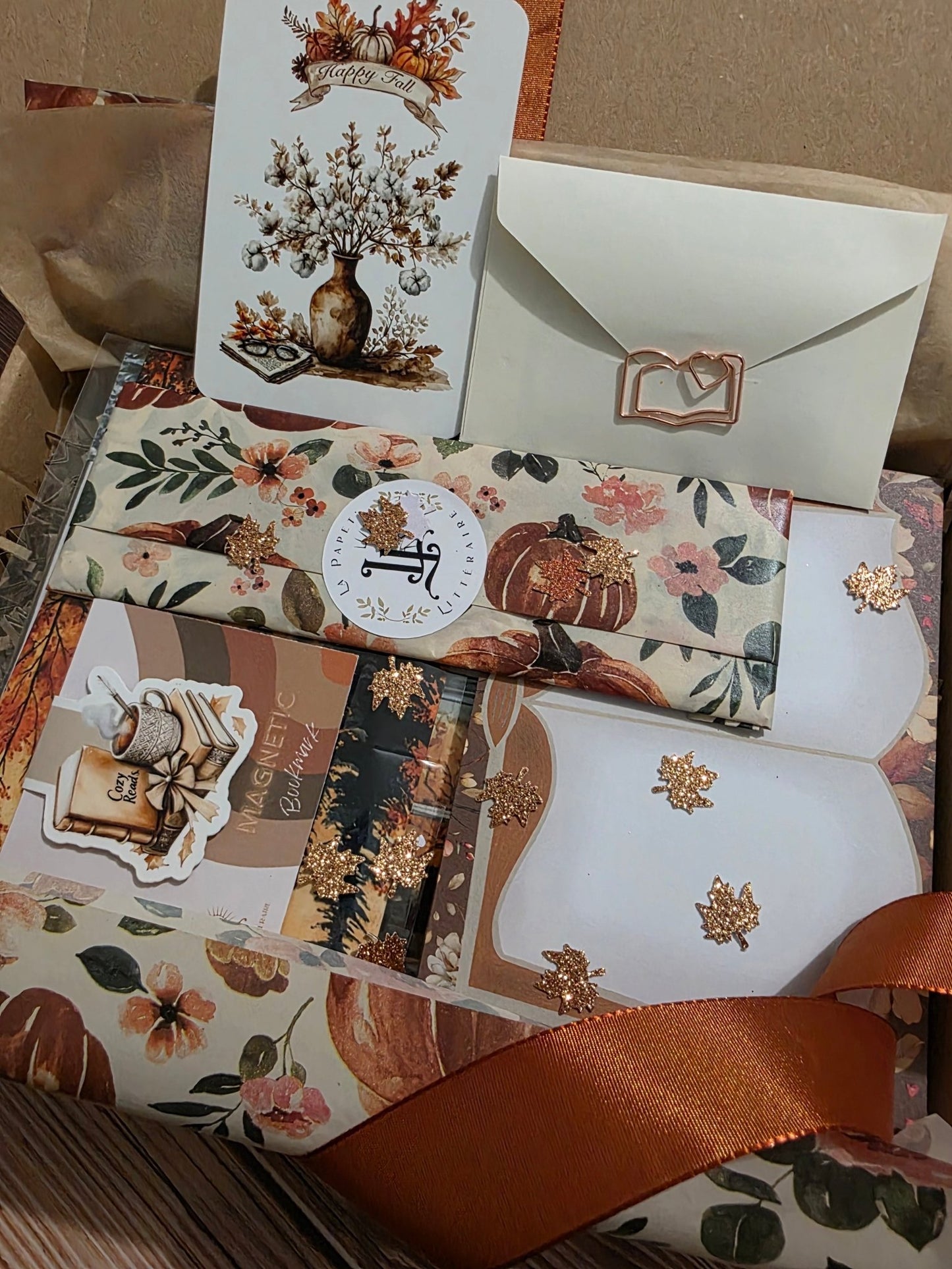 Box découverte Mystère d’Automne – Papeterie littéraire surprise et cosy - La Papet' Littéraire
