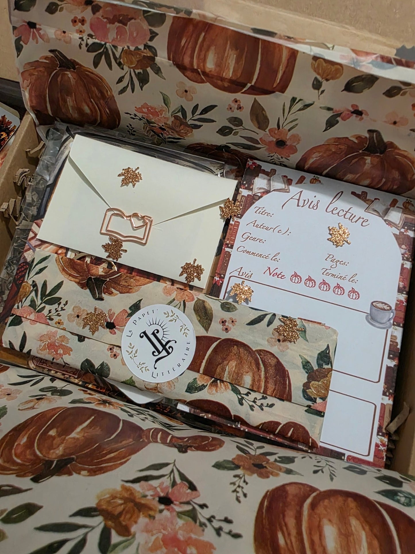 Box découverte Mystère d’Automne – Papeterie littéraire surprise et cosy - La Papet' Littéraire