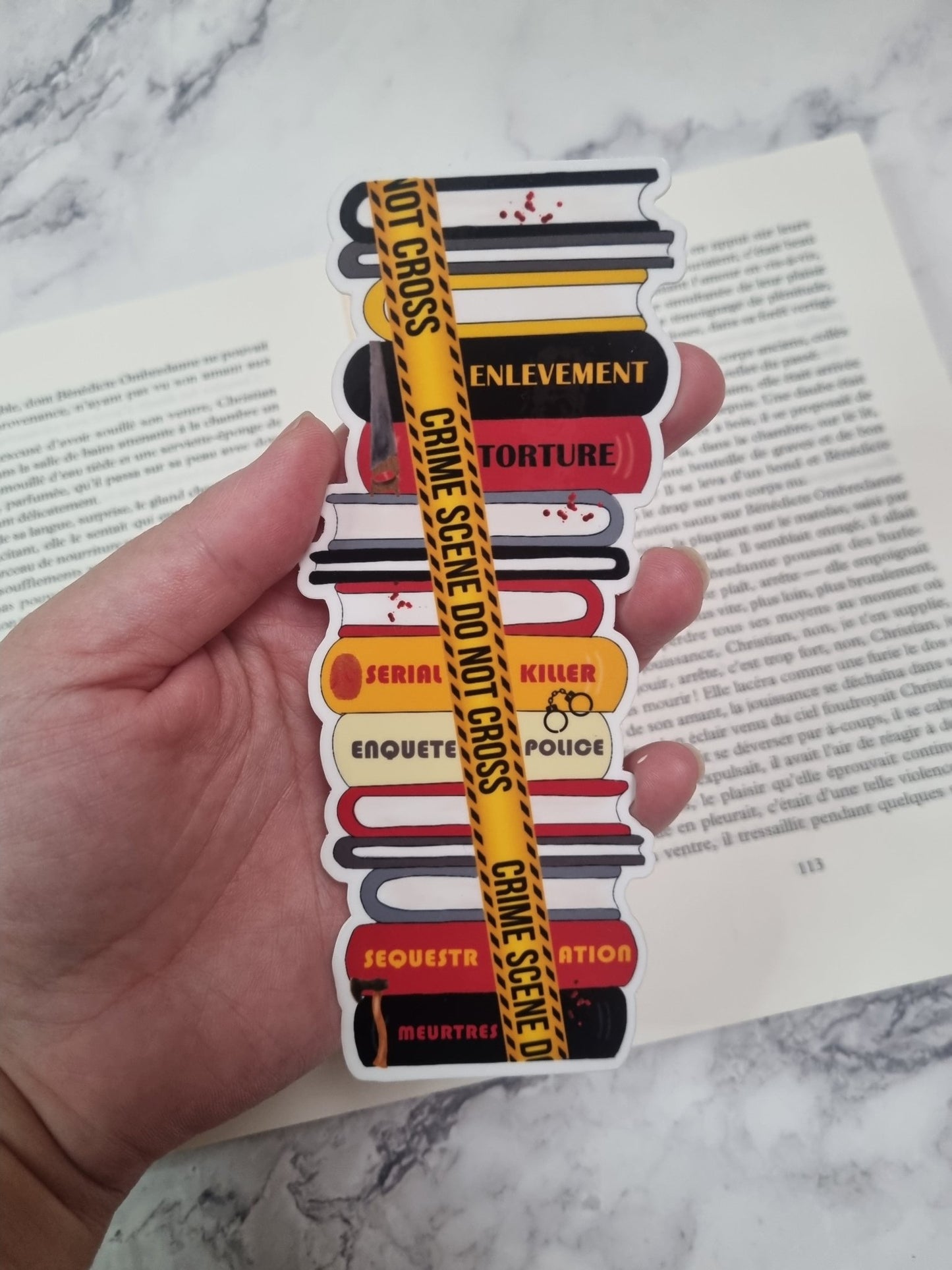 Marque - page pile de livres - Scène de crime - La Papet' Littéraire
