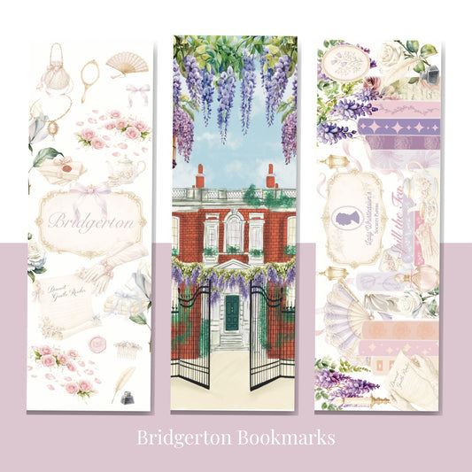Lot de 3 grands marque-pages Bridgerton format 6x18cm : illustration de la façade de la maison Bridgerton avec glycines mauves, gazette de Lady Whistledown "Spill the Tea" et accessoires Regency Core comme éventails, gants et lettres scellées.